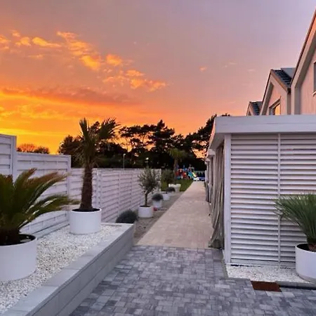 Ferienhaus Silver Park 10m Do Plazy Gąski