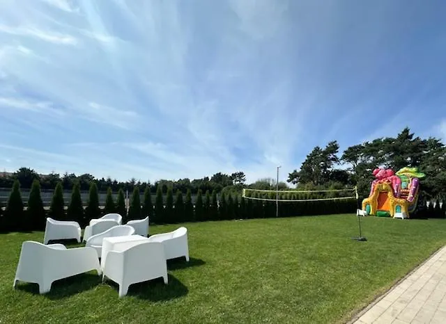 Silver Park 10m Do Plazy Ferienhaus Gąski